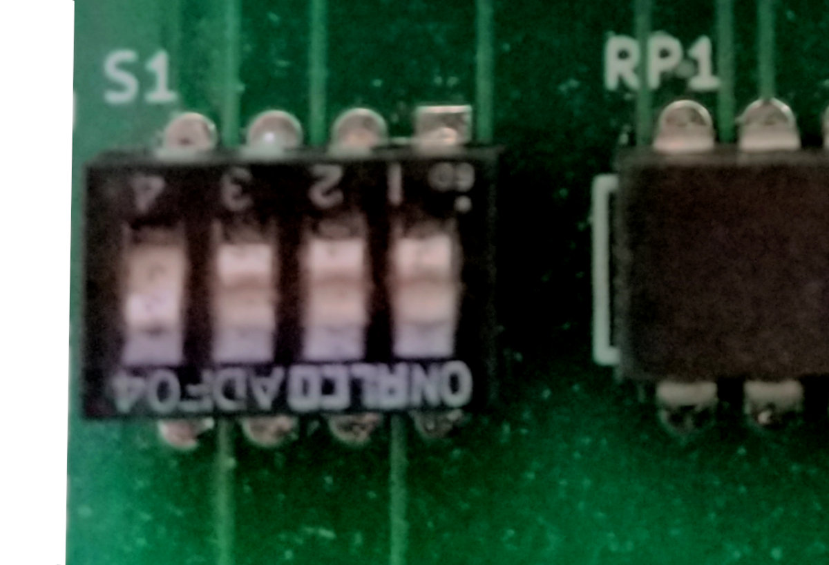 Dip switch selecting subdevice 1 Dip switch selecting subdevice 1